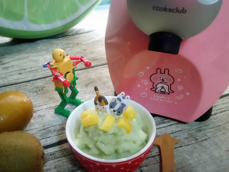 cooksclub水果冰淇淋機，讓冷凍水果輕鬆變成無添加冰淇淋