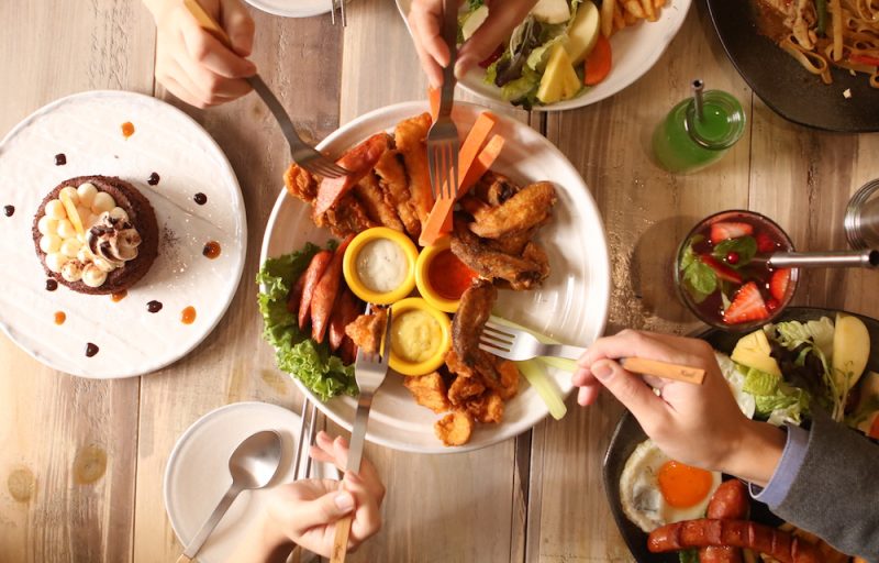 《餐桌上的美學》餐具材質好多種，該如何挑選？